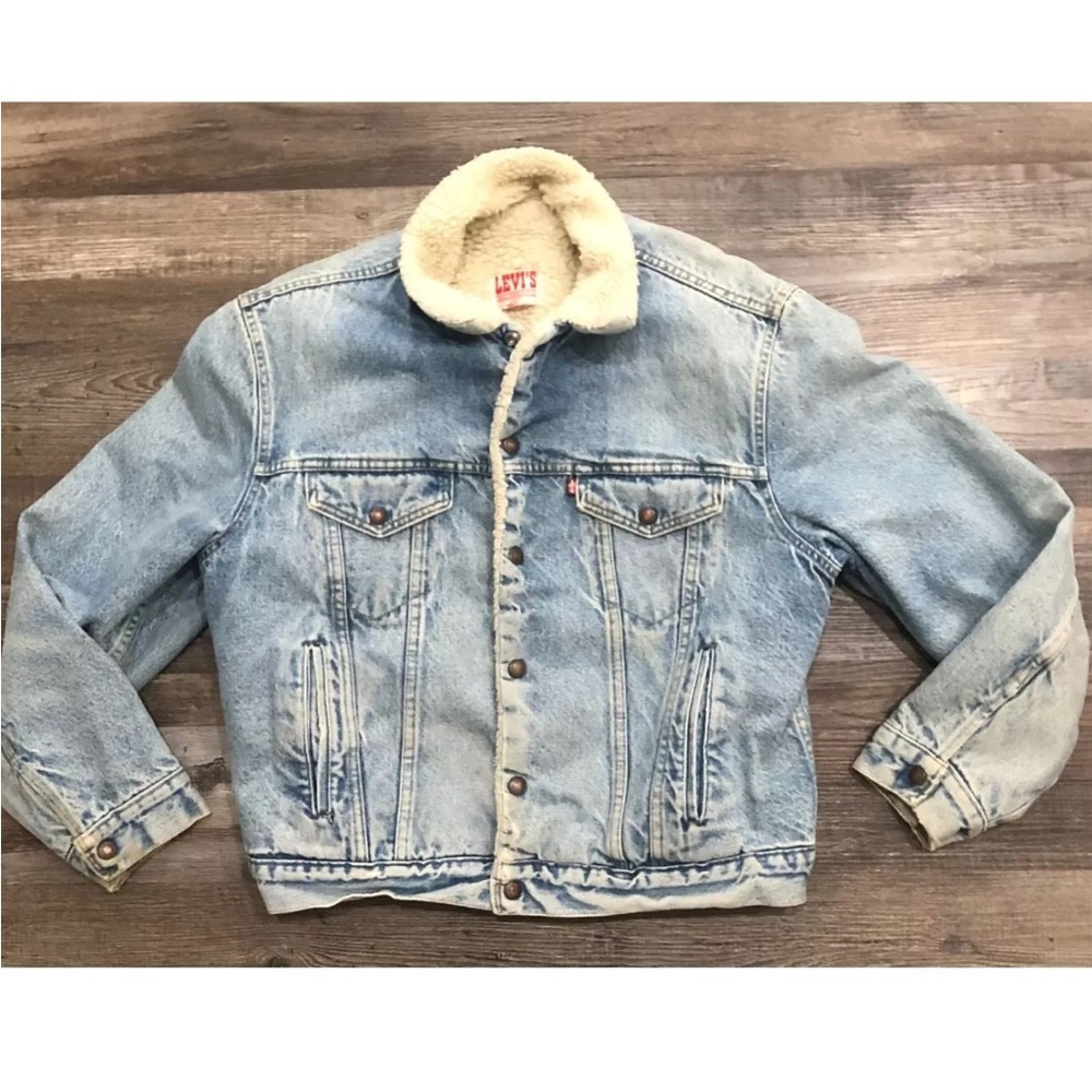 Vintage Levi's Blue Denim Jacket with Sherpa Lining